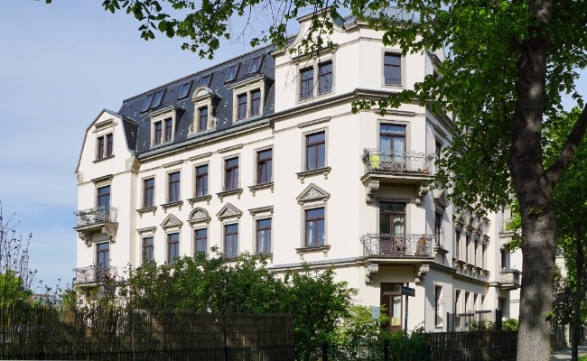Au�enaufnahme Dresden - Striesen Wohnung Gro�z�gige 2-Zimmerwohnung im denkmalgesch�tzten Altbau im bevorzugten Stadtteil Dresden-Striesen