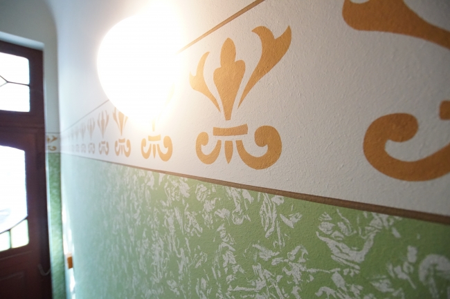 Malereien im Treppenhaus Wohnung Dresden / Strehlen