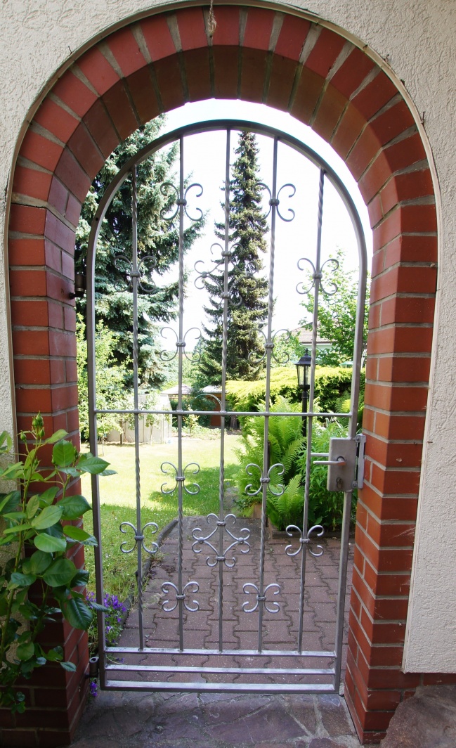 Zugang zum Garten Einfamilienhaus Dresden / Strehlen