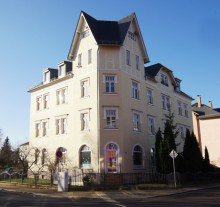 Hausansicht Attraktive Kapitalanlage mit Einbauk�che, Parkett und Altbaucharme