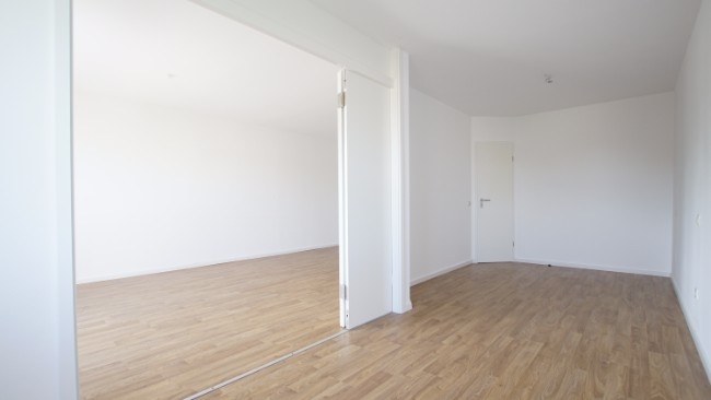 Blick in das Schlaf- und Wohnzimmer Wohnung Dresden