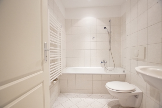 Badezimmer Wohnung Dresden / Strehlen