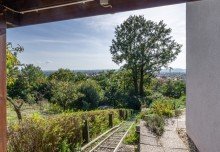 elektrischer Schr�gaufzug f�r Lasten Ihr Traumhaus (ca. 178 m�) am Elbhang**f�r bis zu 3 Parteien durch m�gliche Erweiterung um 140 m�